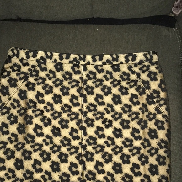 Ann Taylor Animal Print Pencil Skirt - Picture 3 of 8